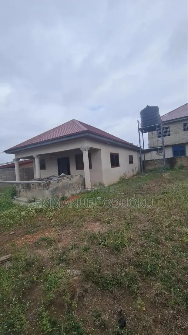 Furnished 2bdrm House in Obuilt Realty And, Gomoa East for sale · Photo 1