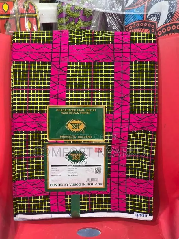 Printed by Vlisco Holland · Photo 1