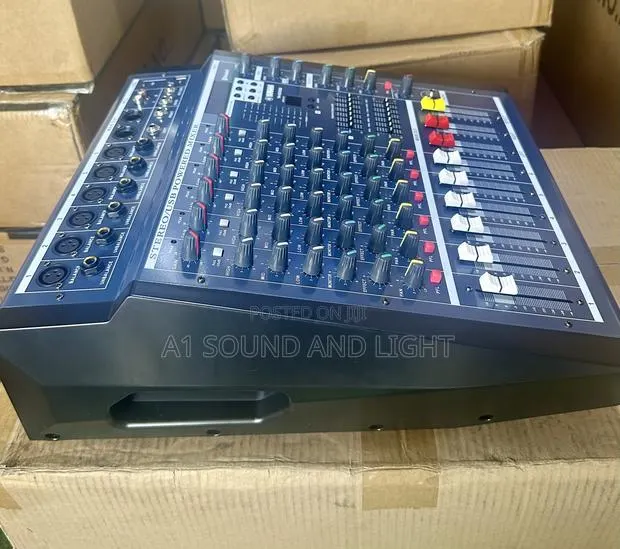 Yamaha Ya-602 6 Channels Mixer With Amplifier · Photo 1