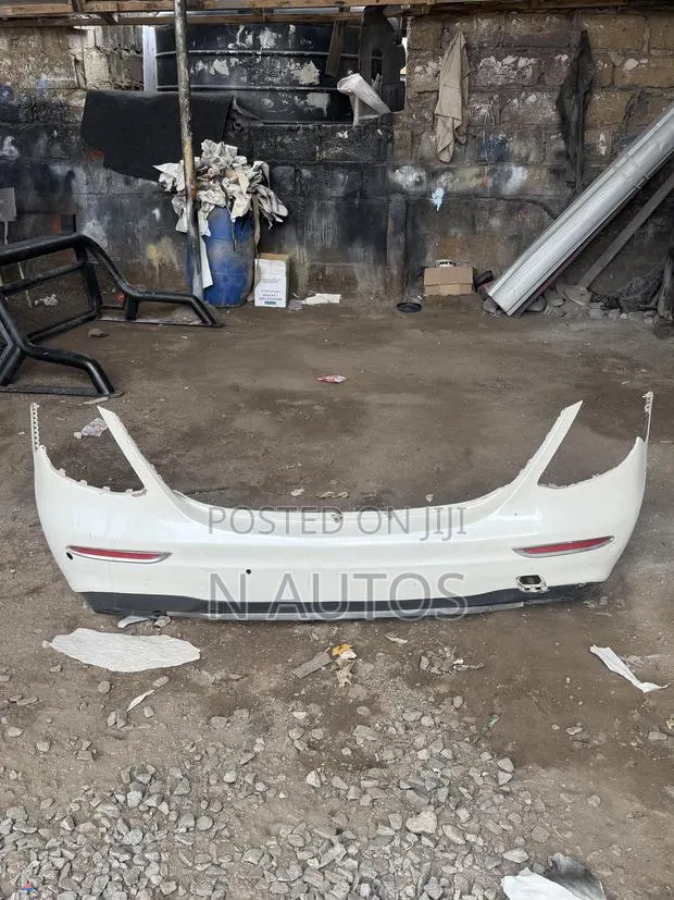 E300 Rare Bumper and Fender · Photo 1