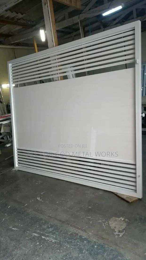 Simple Quality Gavinniced Gate · Photo 1