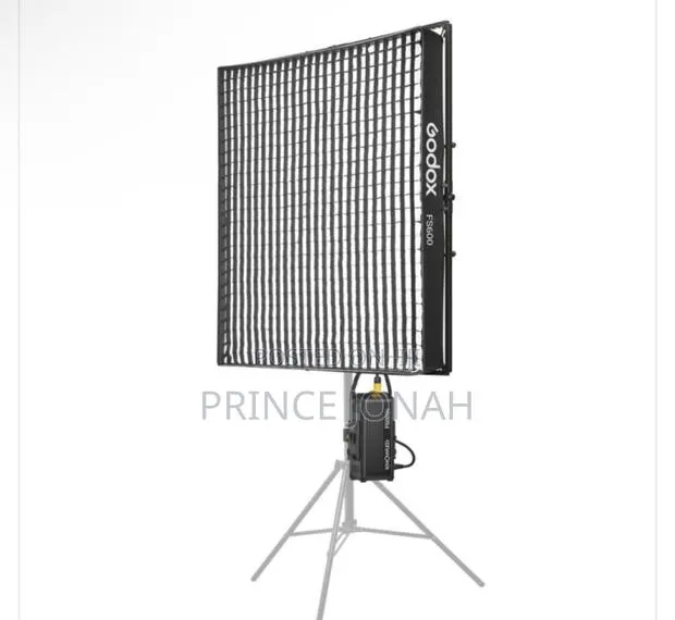 Rent/Hire Godox Knowled F600bi Bi-Color Led Accra Ghana · Photo 1
