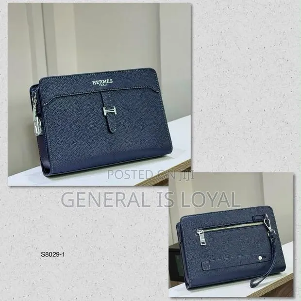 Hermes Blue Black Leather Men’s Armpit Purse Bag With Lock · Photo 1