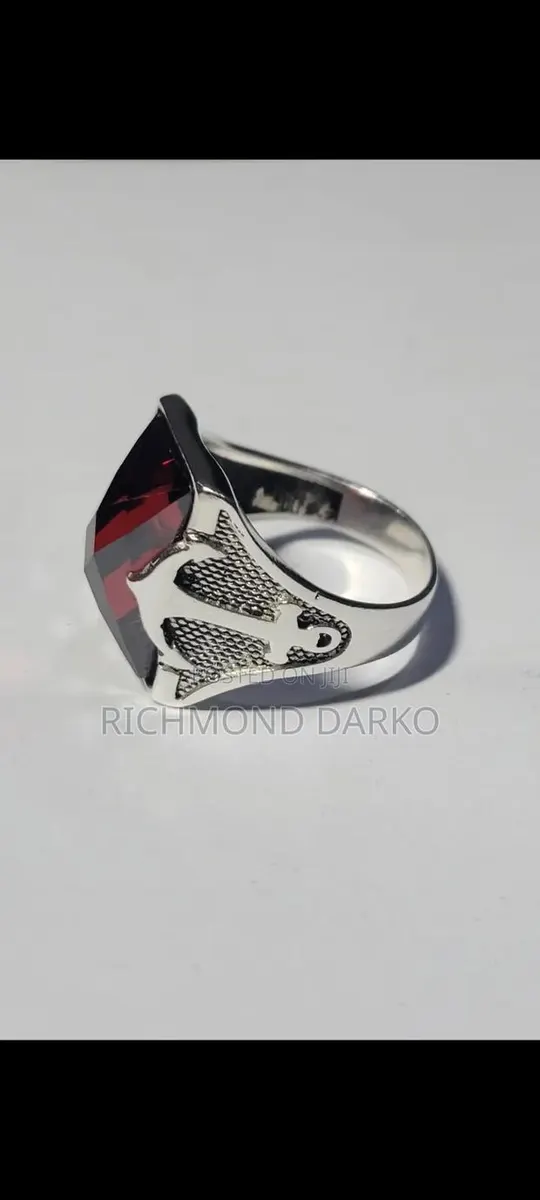 925 Silver Ring · Photo 1