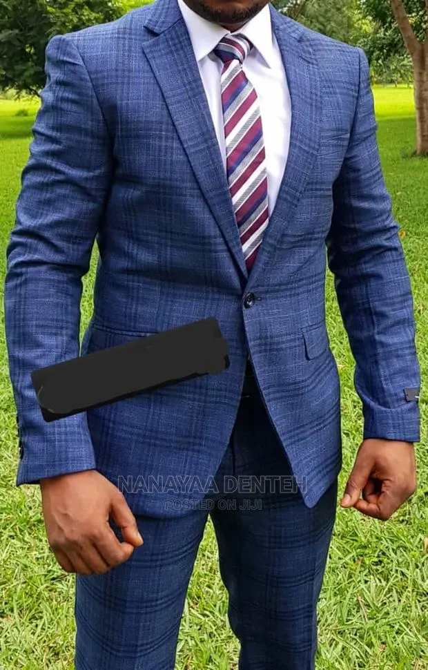 Men's Suit · Photo 1