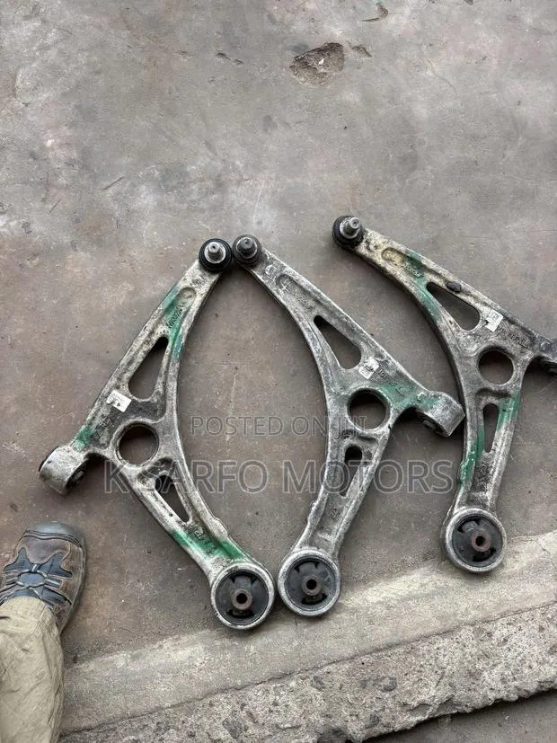 Sonata 2016,17,18,19 Lower Arm · Photo 1