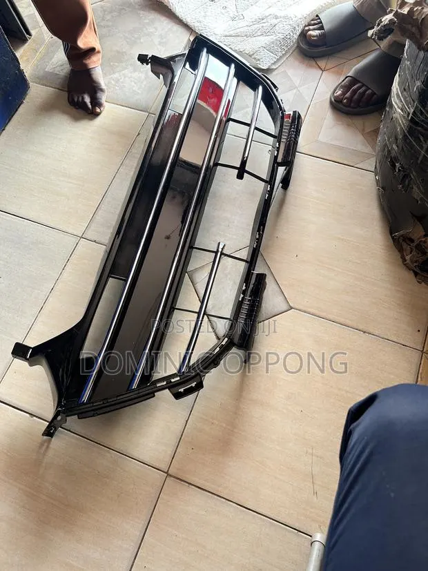 Honda Accord 2021-2022 Front Bumper Grill · Photo 1