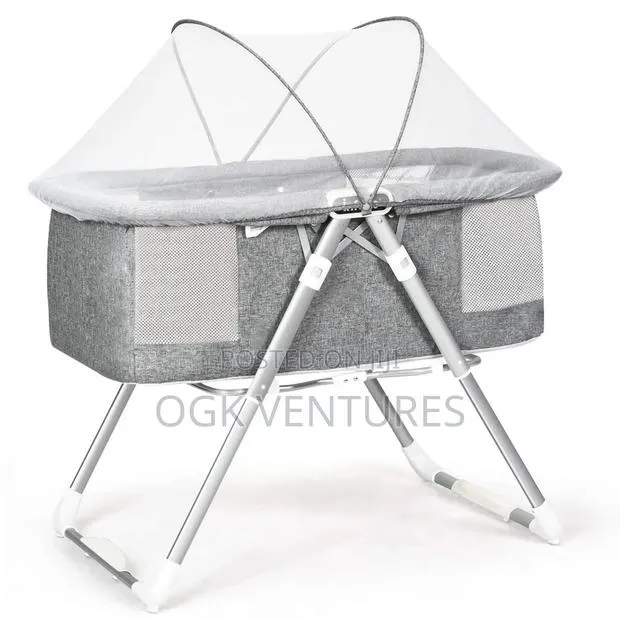 Foldable Baby Bed /Bassinet · Photo 1