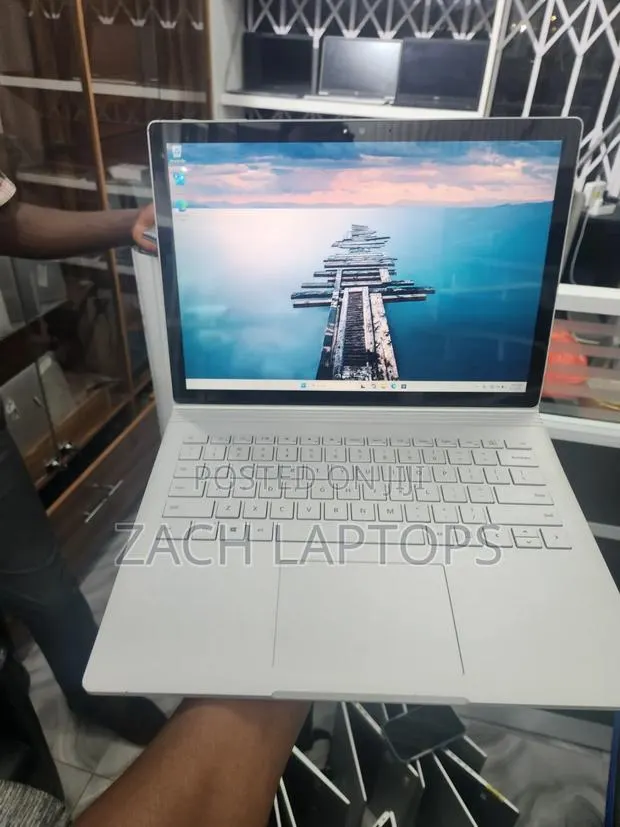 Laptop Microsoft Surface Book 3 32GB Intel Core i7 SSD 512GB · Photo 1