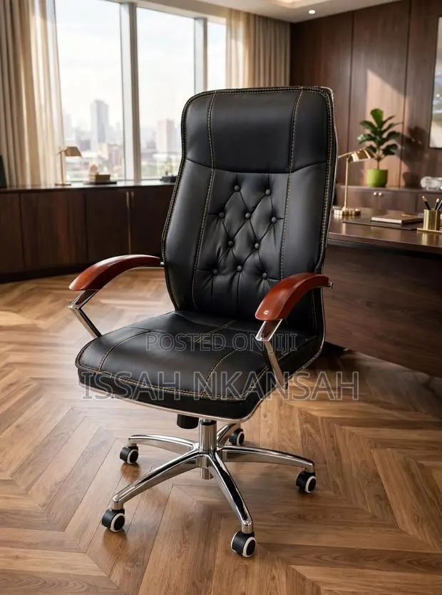 Black CEO Chair · Photo 1