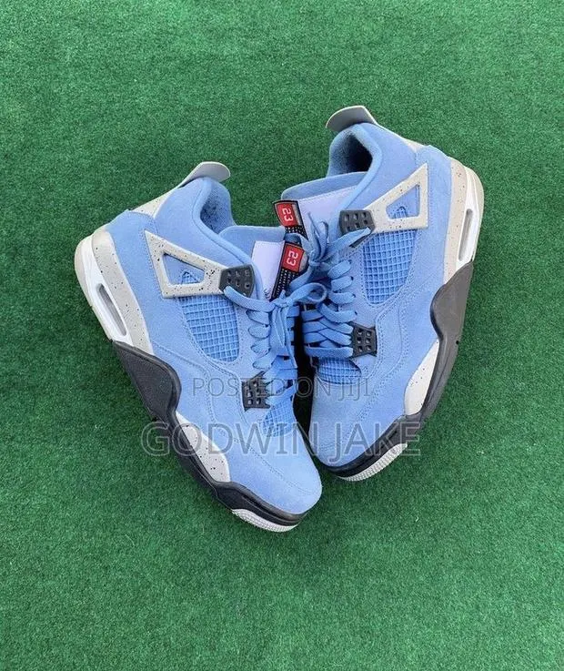 Air Jordan 4 Retro “University Blue” – Blue / Grey Cement / Black · Photo 1