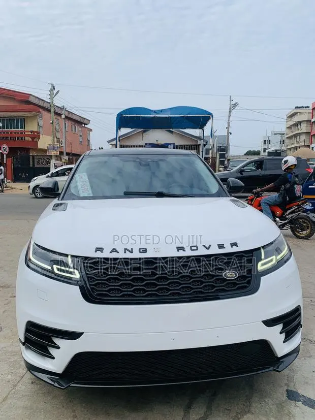 Car 2019 White · Photo 1