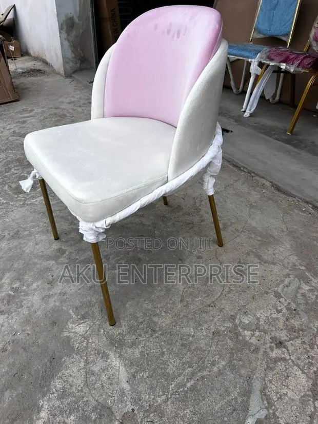 Luxury Dinning Restaurant Bar Saloon and Studio Velvet Chairs · Photo 1