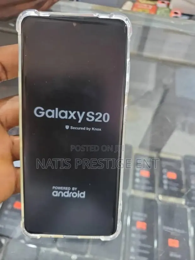 Samsung Galaxy S20 128 GB Black · Photo 1