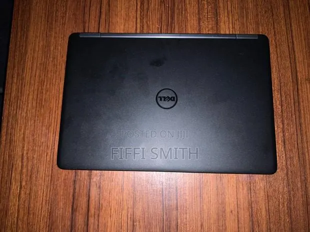 Laptop Dell Latitude 12 E7250 8GB Intel Core i5 SSD 256GB · Photo 1