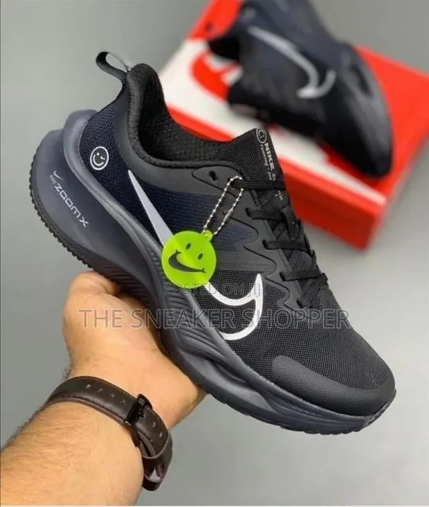 Nike Zoom X Sneaker Available · Photo 1