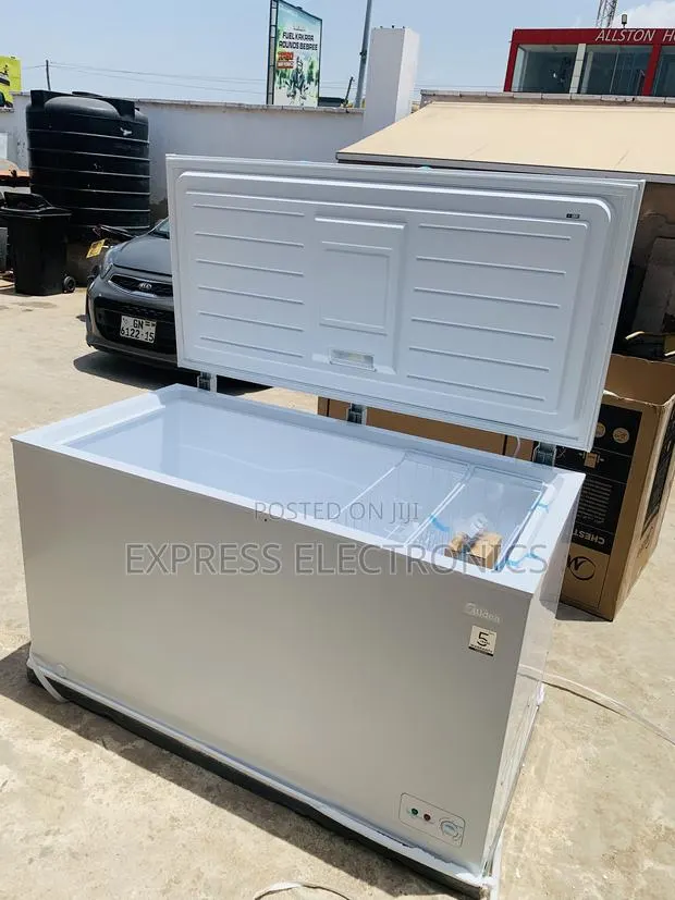 418l Chest Freezer Midea White · Photo 1
