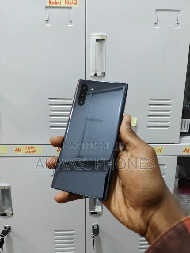 New Samsung Galaxy Note 10 5G 256 GB · Photo 1
