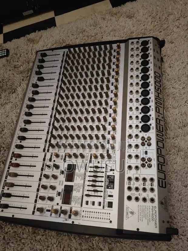 Behringer Mixer Amp Pmx5000 Original · Photo 1