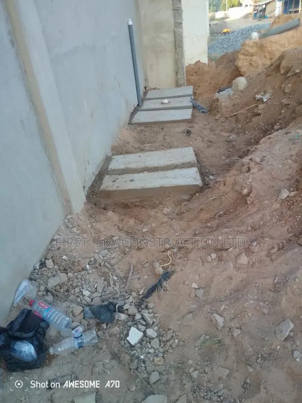 Bio Digester Toilet With Soak Away · Photo 1