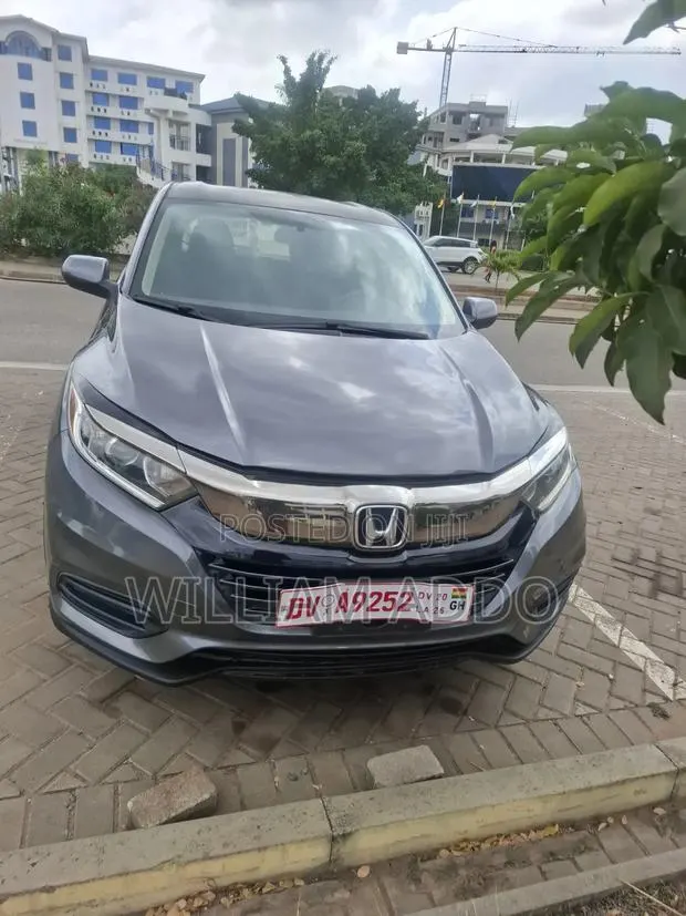 Honda HR-V 2019 Gray · Photo 1