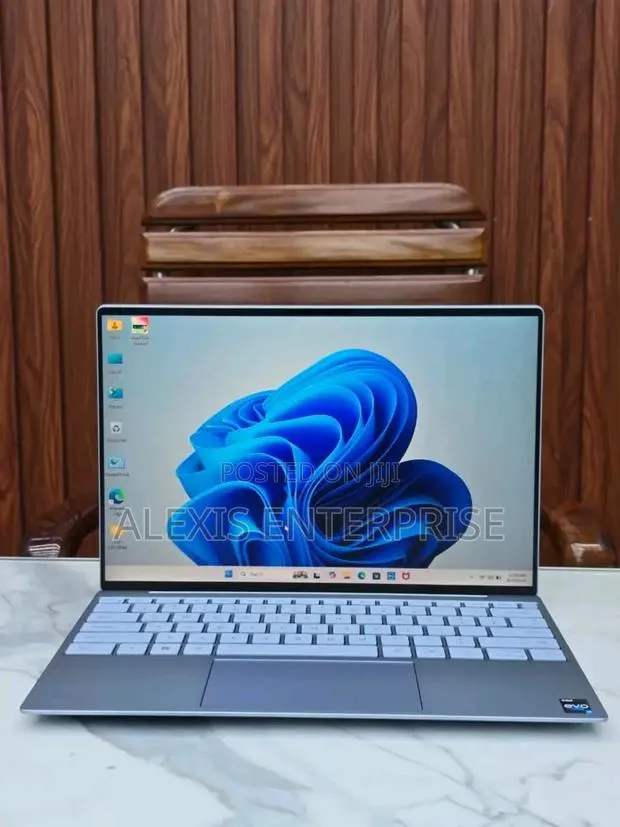 New Laptop Dell XPS 13 16GB Intel Core i7 SSD 1T · Photo 1