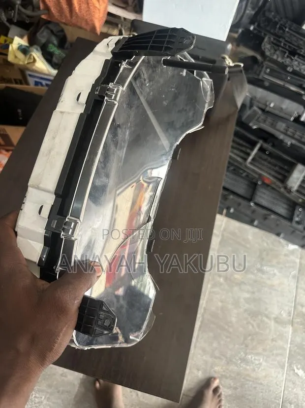 2017-21 Honda CRV Cluster/Panel · Photo 1
