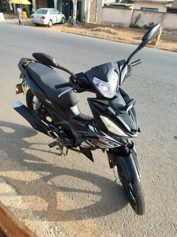 Motorcycle 2023 Black · Photo 1