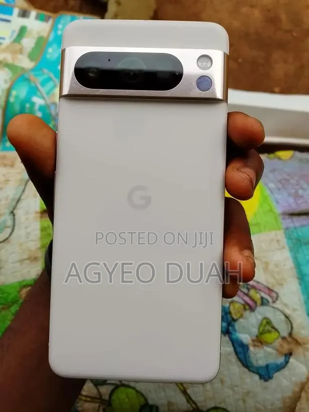 New Google Pixel 8 Pro 128 GB White · Photo 1