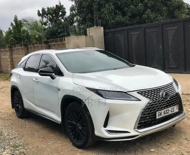 Lexus RX 2019 White · Photo 1