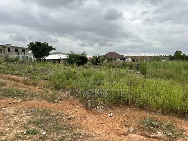 Half Plot for Sale at Kaase Oti. · Photo 1