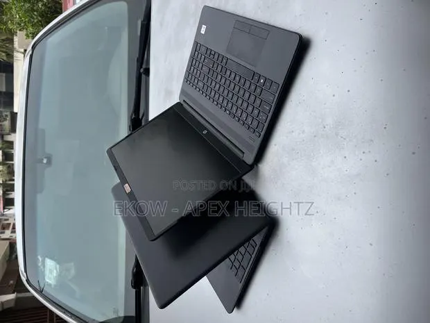 Laptop HP 250 G8 16GB Intel Core i3 SSD 512GB · Photo 1
