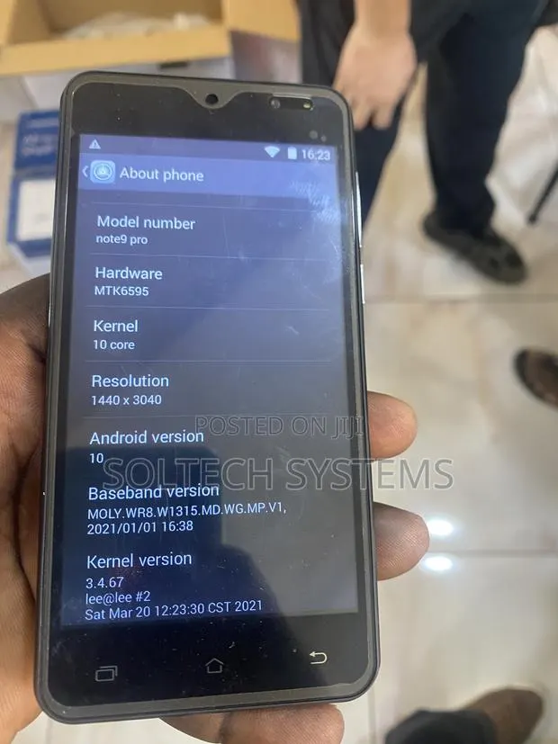 New Mobile Phone 128 GB Black · Photo 1