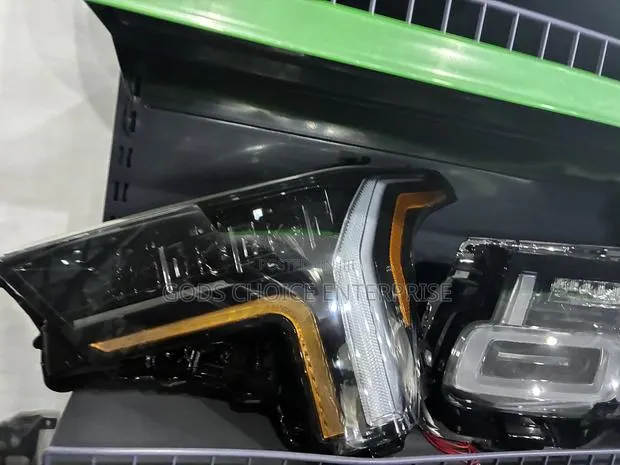 Headlight Tacoma 2022-2023-2024-2025 Full Led · Photo 1