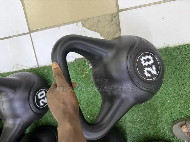 Kettle Bell 20kg Pair (40kg) · Photo 1