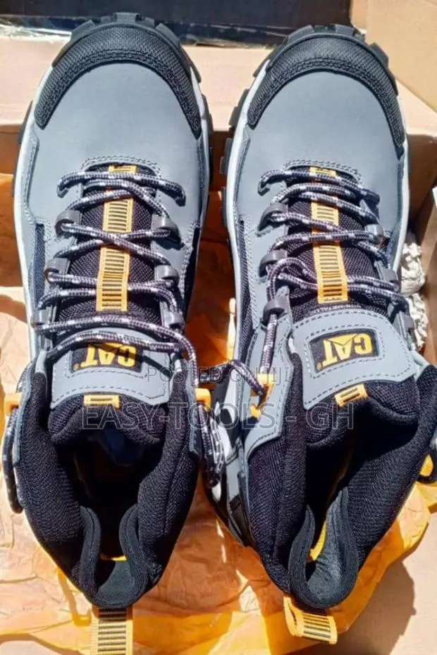 Original Caterpillar Safety Boot ( Sports Type -Comp Toe ) · Photo 1