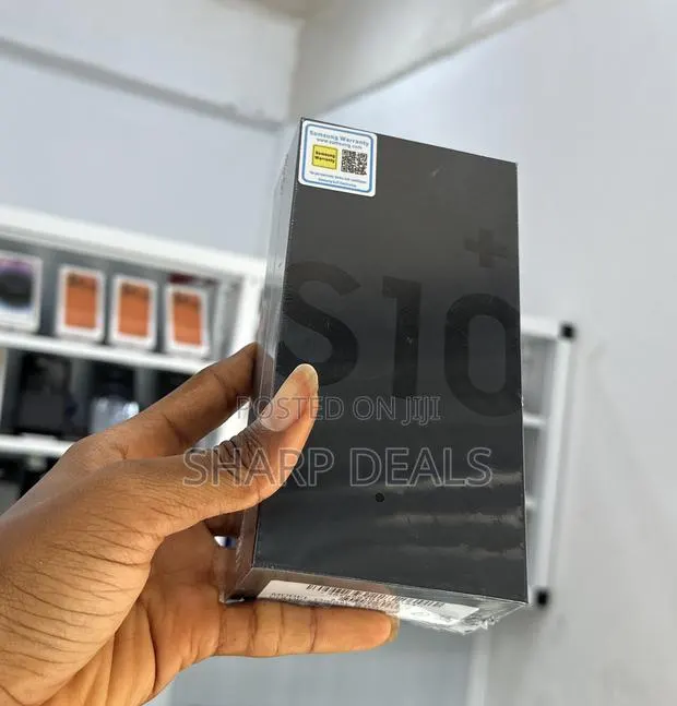New Samsung Galaxy S10 Plus 128 GB Black · Photo 1