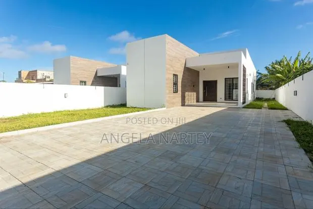 3bdrm House in Teshie Estates for sale · Photo 1