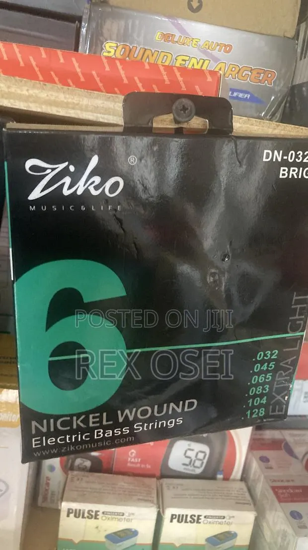 6 Bass Guitar Strings · Photo 1