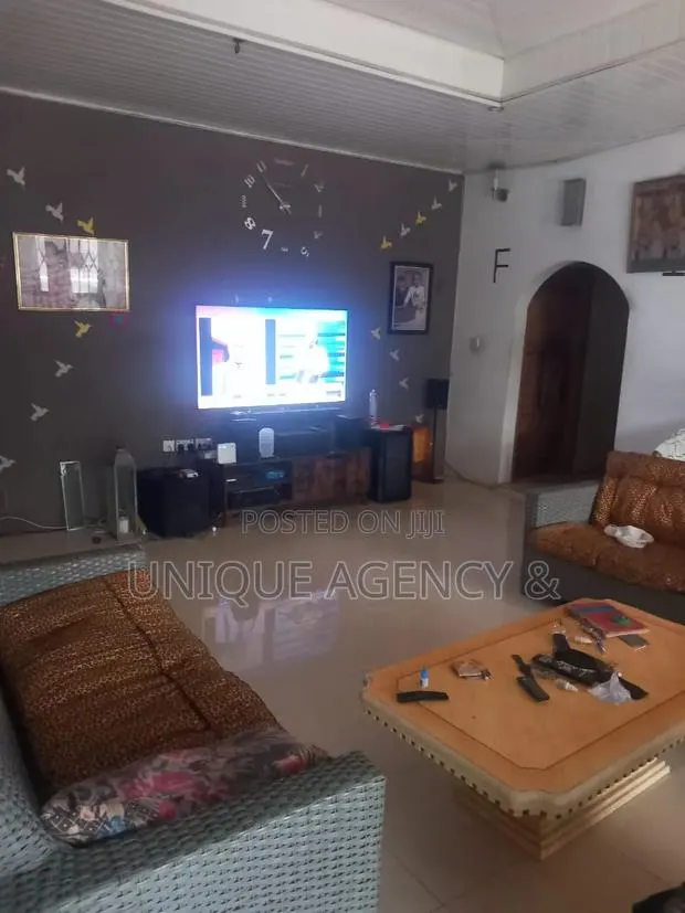 5bdrm Bungalow in Millenium City for sale · Photo 1