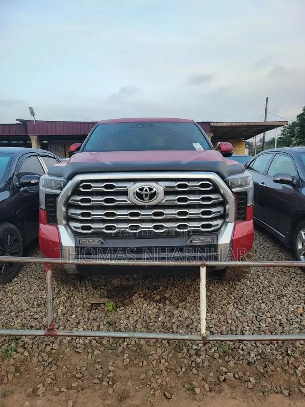 Toyota Tundra 2021 Black