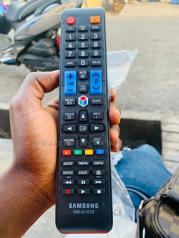 Fresh in Box Samsung Smart Remote Control. · Photo 1