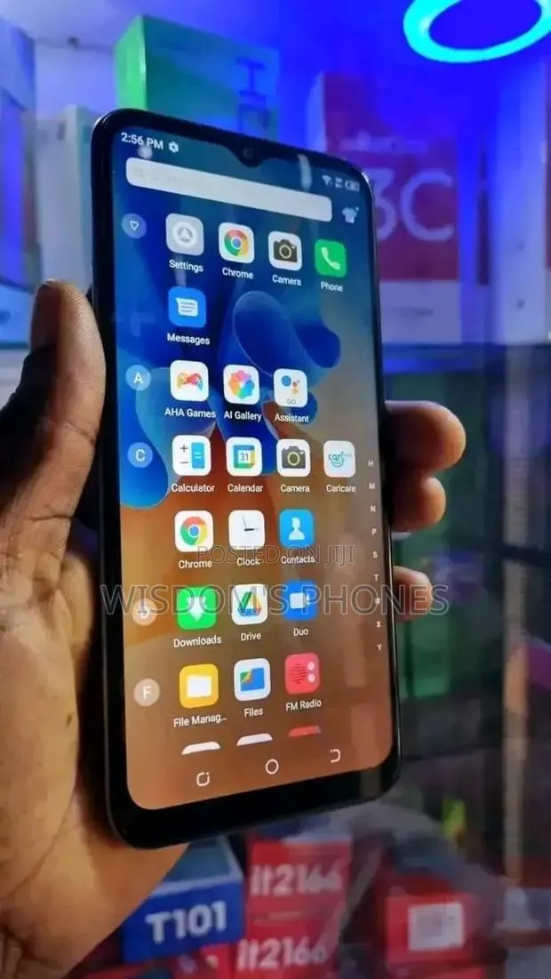 Tecno Spark 7P 64 GB Gray · Photo 1