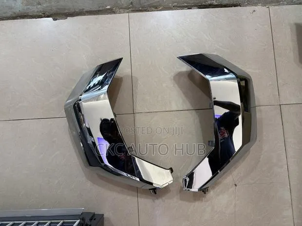 Tundra 2023 2024 2025 Front Bumper Chrome · Photo 1