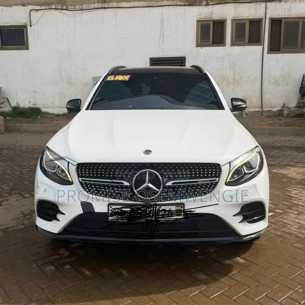 Mercedes-Benz GLC-Class 2019 White · Photo 1