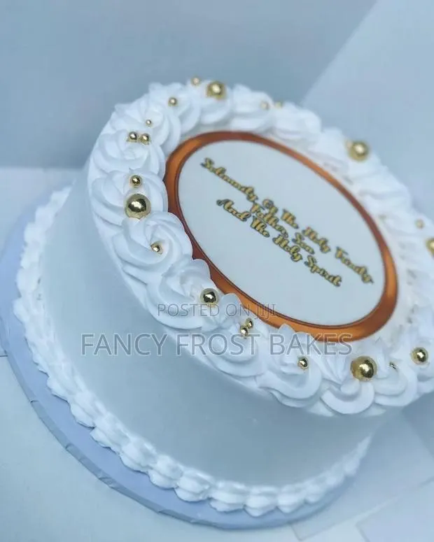 Simple Birthday and Event Cake · Photo 1