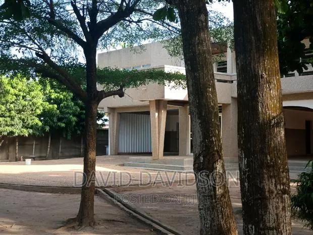 A Commercial Multi Purpose · Photo 1