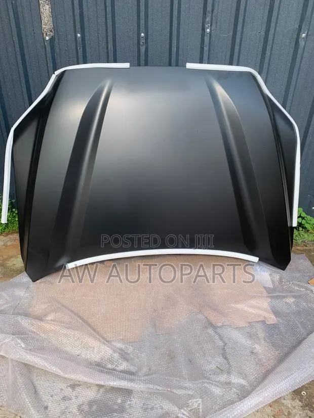 Toyota Tundra 2022 Hood ( Aluminum) · Photo 1