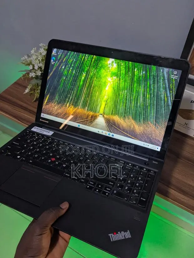 Laptop Lenovo ThinkPad X1 Yoga 8GB Intel Core i5 SSD 256GB · Photo 1