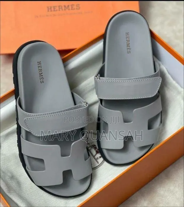 Hermes Slippers · Photo 1